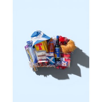XL Tartan Army Fan Hamper